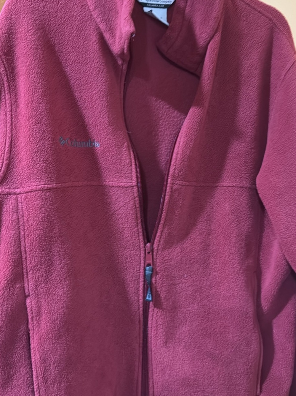 Columbia Men's Fleece Jacket in Magenta